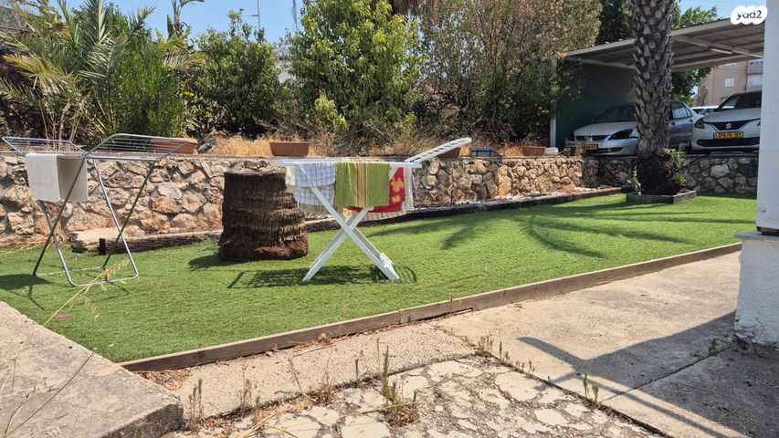 בית פרטי/ קוטג', הרב עוזיאל, שיכון ד, טבריה