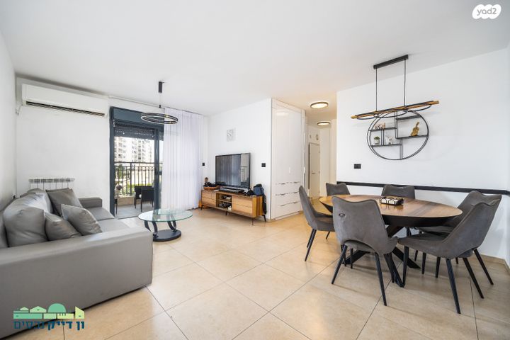 דירה, אהרון כהן, חומת שמואל, הר חומה, ירושלים