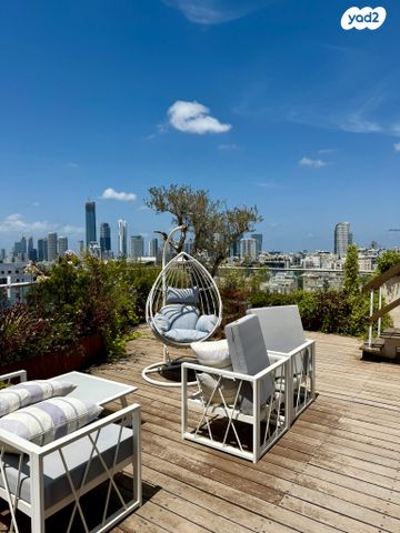 גג/ פנטהאוז, גולומב 33, ארלוזורוב, גבעתיים