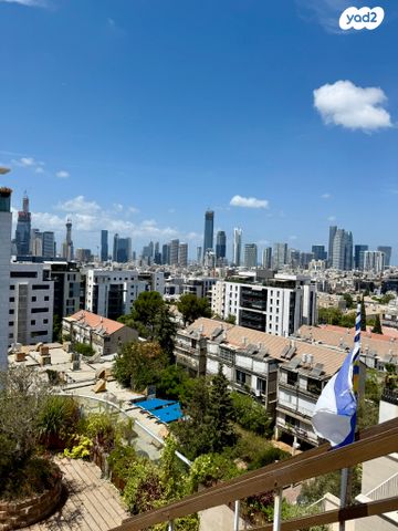 גג/ פנטהאוז, גולומב 33, ארלוזורוב, גבעתיים