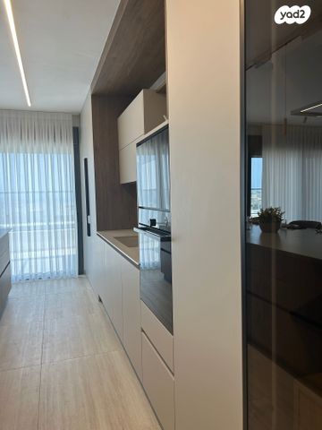 גג/ פנטהאוז, עיר, מרכז העיר, נהריה