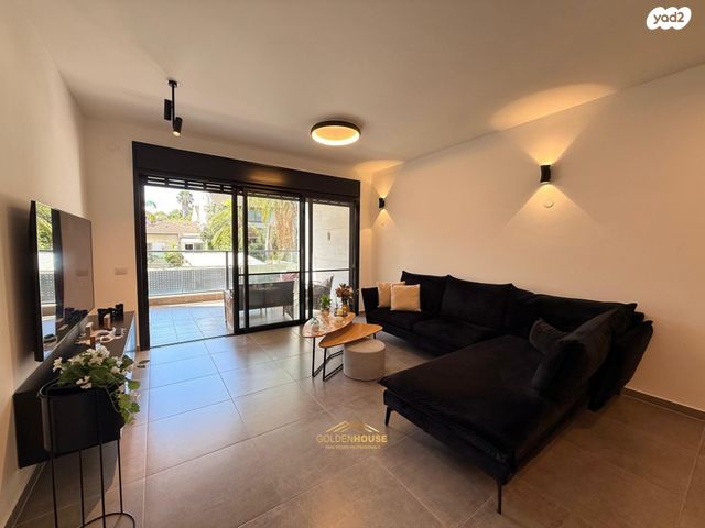 דירה, בורוכוב, קרית אליהו גולומב, רעננה