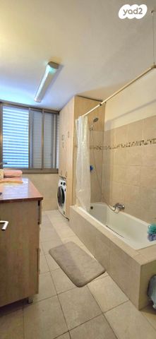 דירה, יריחו 16, קרית שרת מערב, חולון