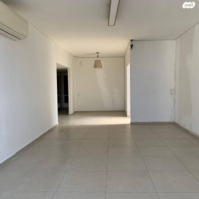 דירה, רמז, מערב ותיק, ראשון לציון