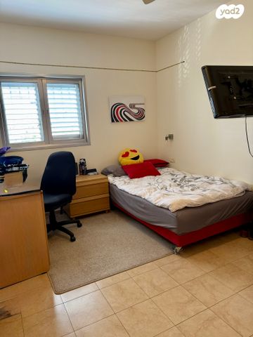 גג/ פנטהאוז, גולומב 33, ארלוזורוב, גבעתיים