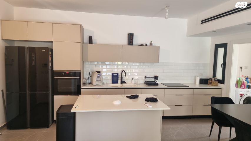 דירת גן, דרך הים, עיר היין, אשקלון