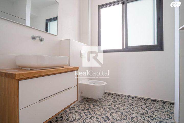 גג/ פנטהאוז, אלון, רמת השרון