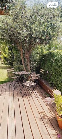 בית פרטי/ קוטג', ז'בוטינסקי, גבעת העיריות, גדרה