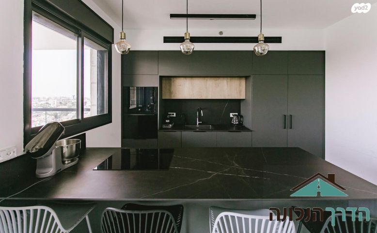 דירה, גאולה כהן, נאות פרס, רמלה