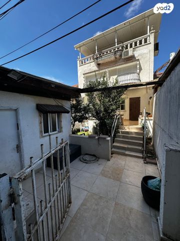 דירת גן, בניהו 33, רמת גן