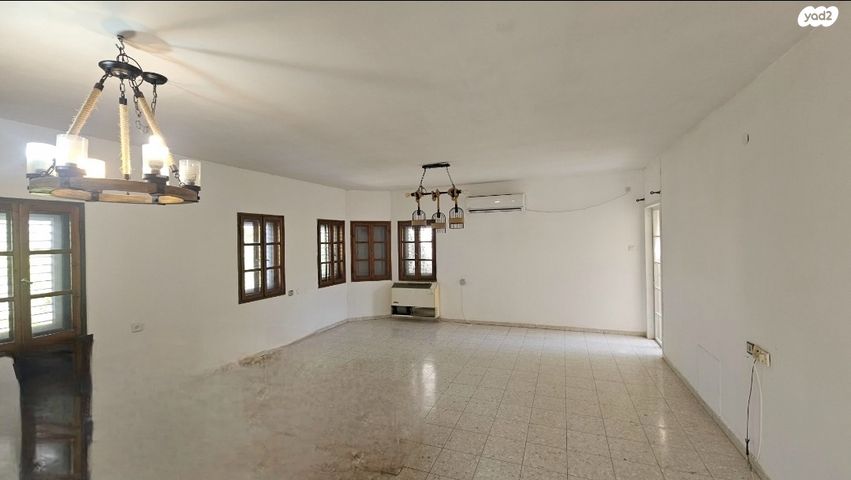 בית פרטי/ קוטג', מיתר / כרמית