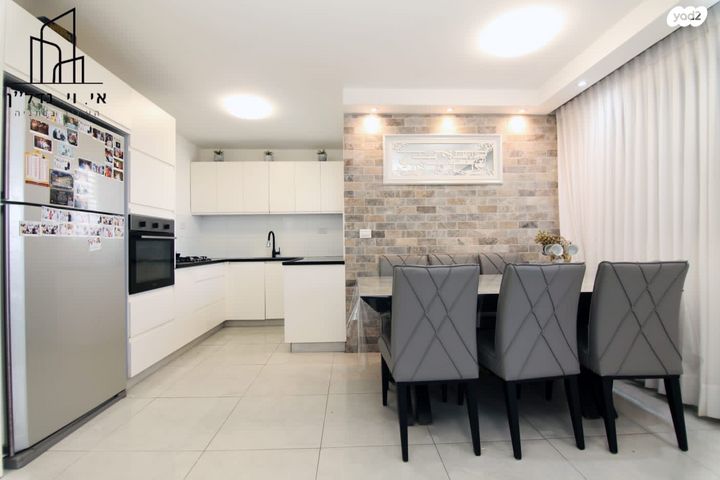 דירה, חרצית, גבעת האירוסים, נתניה