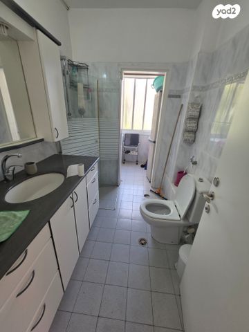 דירה, ב' / צפון מערב העיר, רחובות