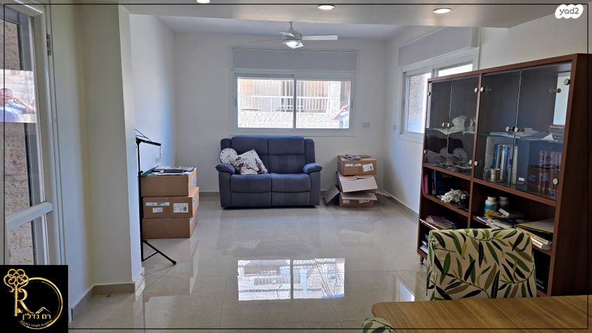 דירת גן, מצפה נבו, מצפה נבו, מעלה אדומים