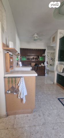 דירה, בן ציון דינור, בית הכרם, רמת בית הכרם, ירושלים