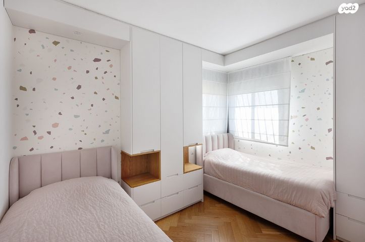 דירה, אבן גבירול, רחובות