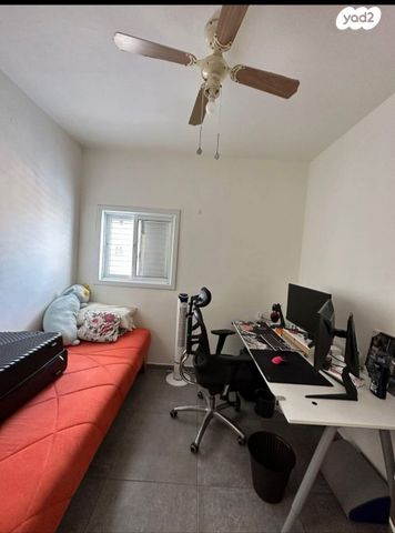 דירה, אברבנאל, רמב"ם, ראשון לציון