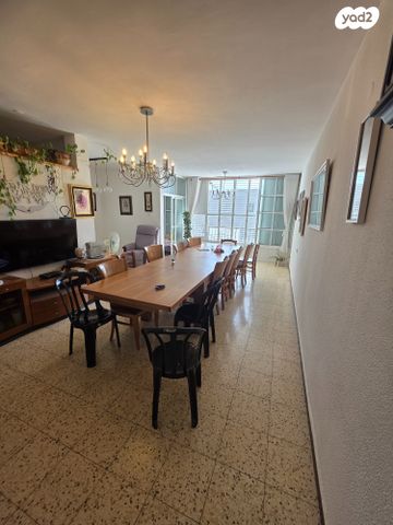 דירה, ב' / צפון מערב העיר, רחובות