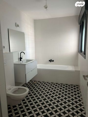 דירה, הר מירון 4, נווה ישראל, הרצליה