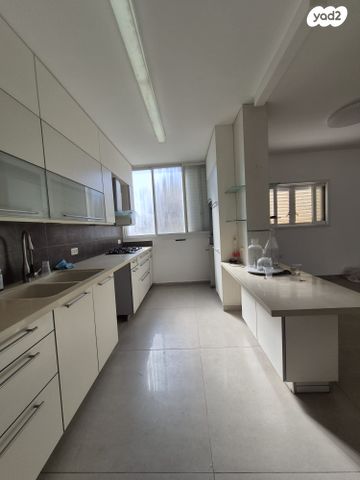 דופלקס, קרית יערים, רמת השרון