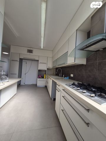 דופלקס, קרית יערים, רמת השרון