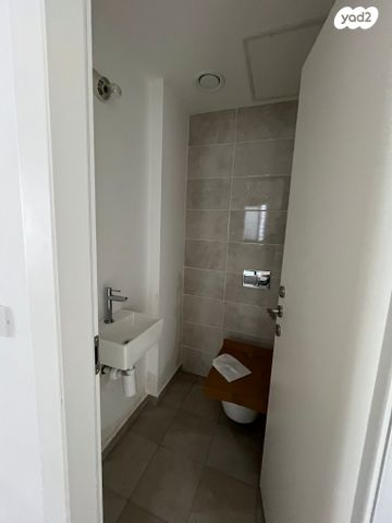 דירה, הצנחנים, נווה שרת, תל אביב יפו