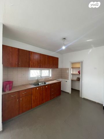 דירה, מצפה נבו, מצפה נבו, מעלה אדומים