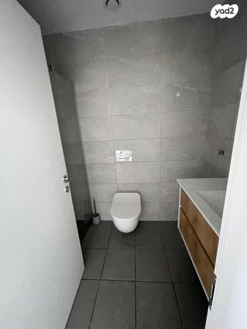 דירה, הרצל 136, גבעת הרצל, אזור המלאכה יפו, תל אביב יפו