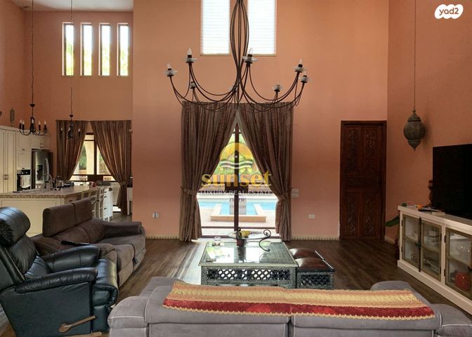 בית פרטי/ קוטג', הרקיע, הגולף, קיסריה