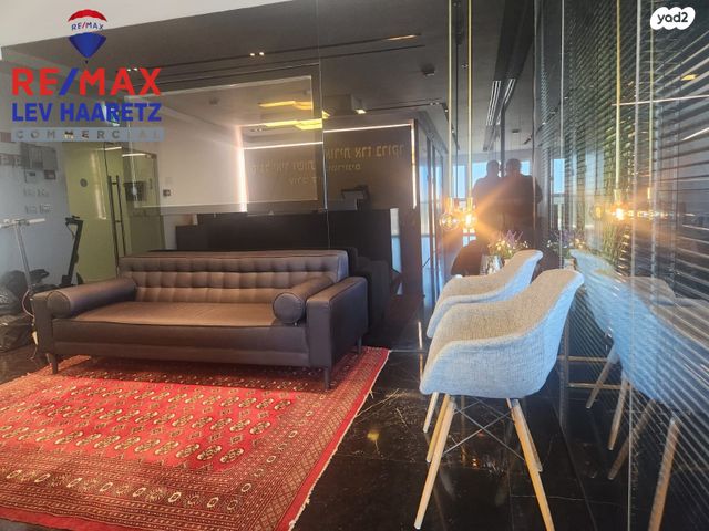 משרדים, הנגר, אזור תעשיה נווה נאמן, הוד השרון