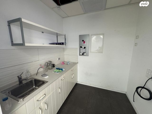 משרדים, יוסף לישנסקי, מב"ת מערב, אזור תעשייה חדש, ראשון לציון