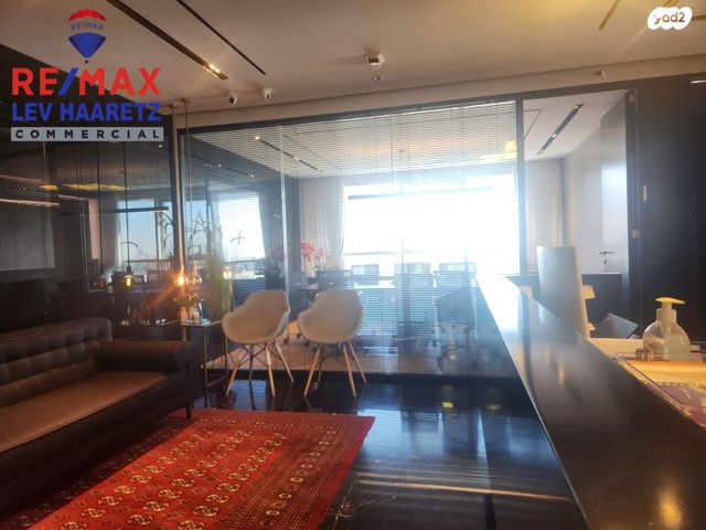 משרדים, הנגר, אזור תעשיה נווה נאמן, הוד השרון