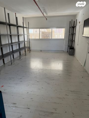 חנויות/ שטח מסחרי, גיבורי סיני, עכו