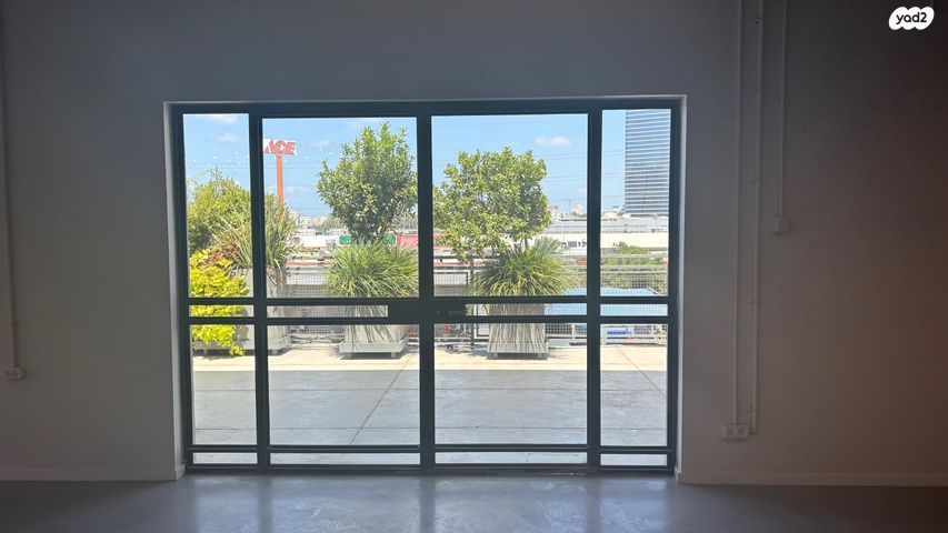 משרדים, הקישון, בני ברק