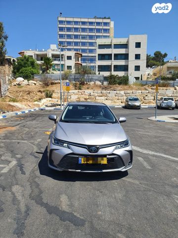 טויוטה קורולה