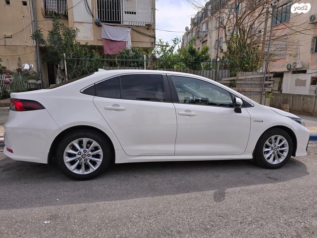 מודעת רכב טויוטה קורולה