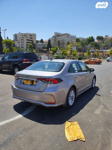 טויוטה קורולה