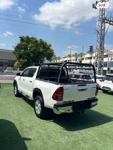 טויוטה היילקס