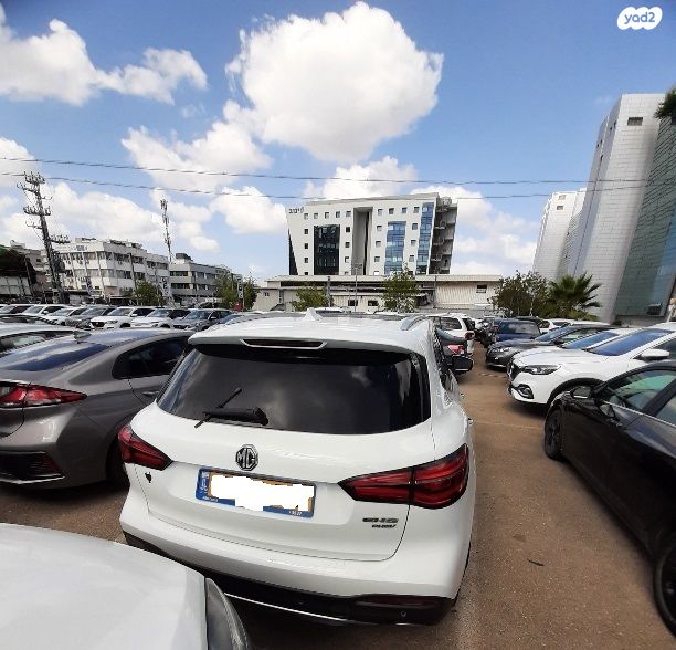 מודעת רכב אם ג'י EHS PHEV