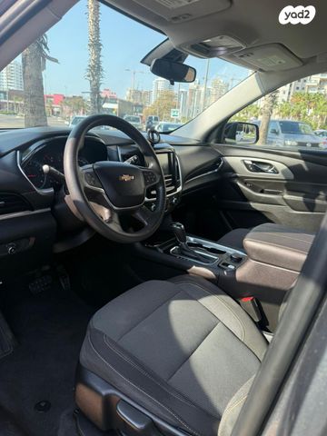 שברולט טראוורס