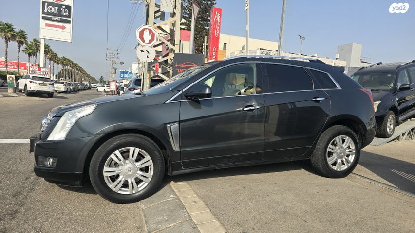 קאדילק SRX