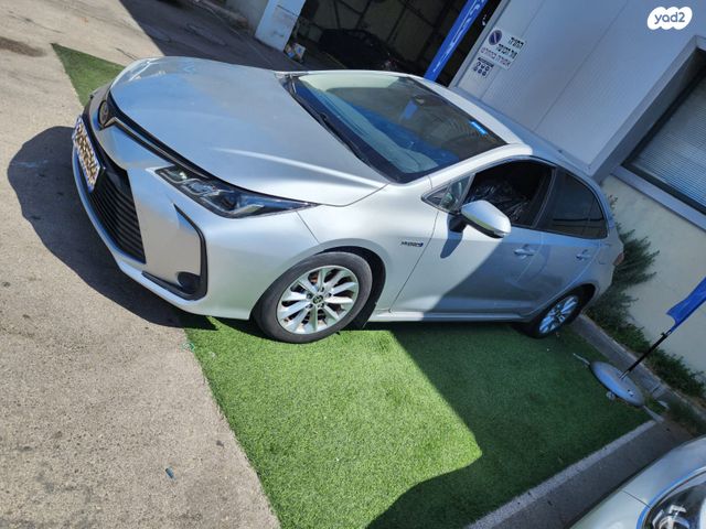 מודעת רכב טויוטה קורולה