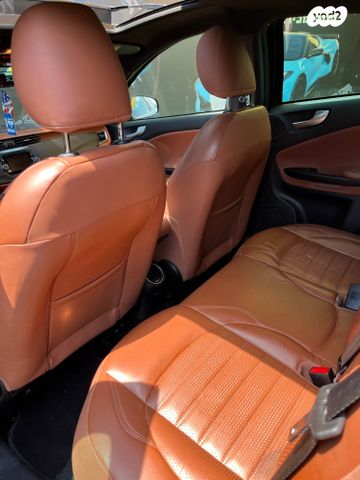 אלפא רומיאו ג'ולייטה