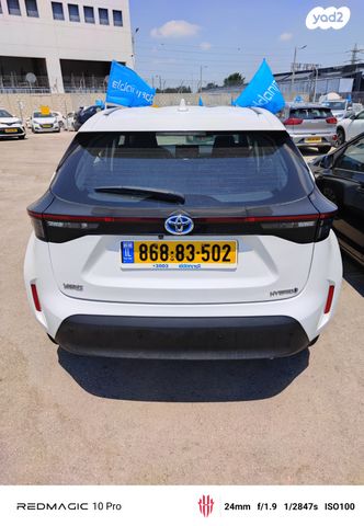 מודעת רכב טויוטה יאריס קרוס