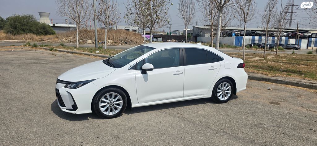 טויוטה קורולה