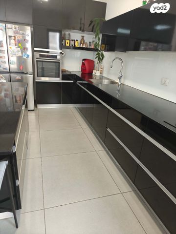 דירה, שדרות בן גוריון 143, אגמים, נתניה