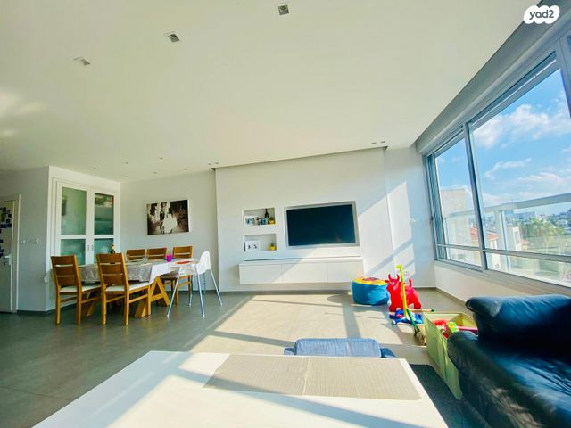 ד"ר אנריקו פבריגט 7