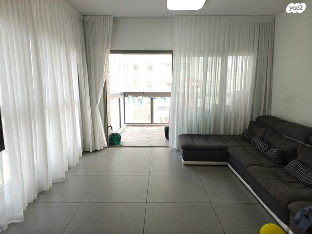 דירה, שדרות בן גוריון 143, אגמים, נתניה