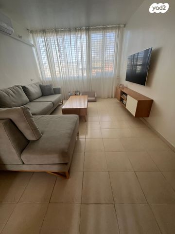 דירה, הדקל 84, שכונה 2, תל מונד