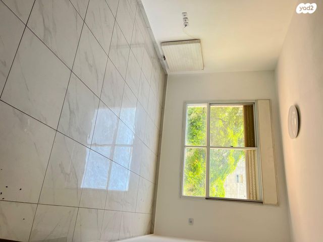 מבוא הגפן 14